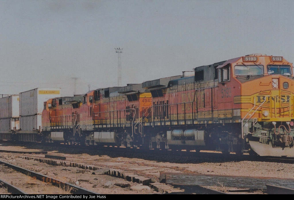 BNSF 5193 East